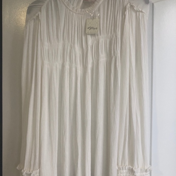Free People Top NWT Kelsey White Size M Boho Super Versatile Shirred PERFECT😊 - Picture 4 of 16